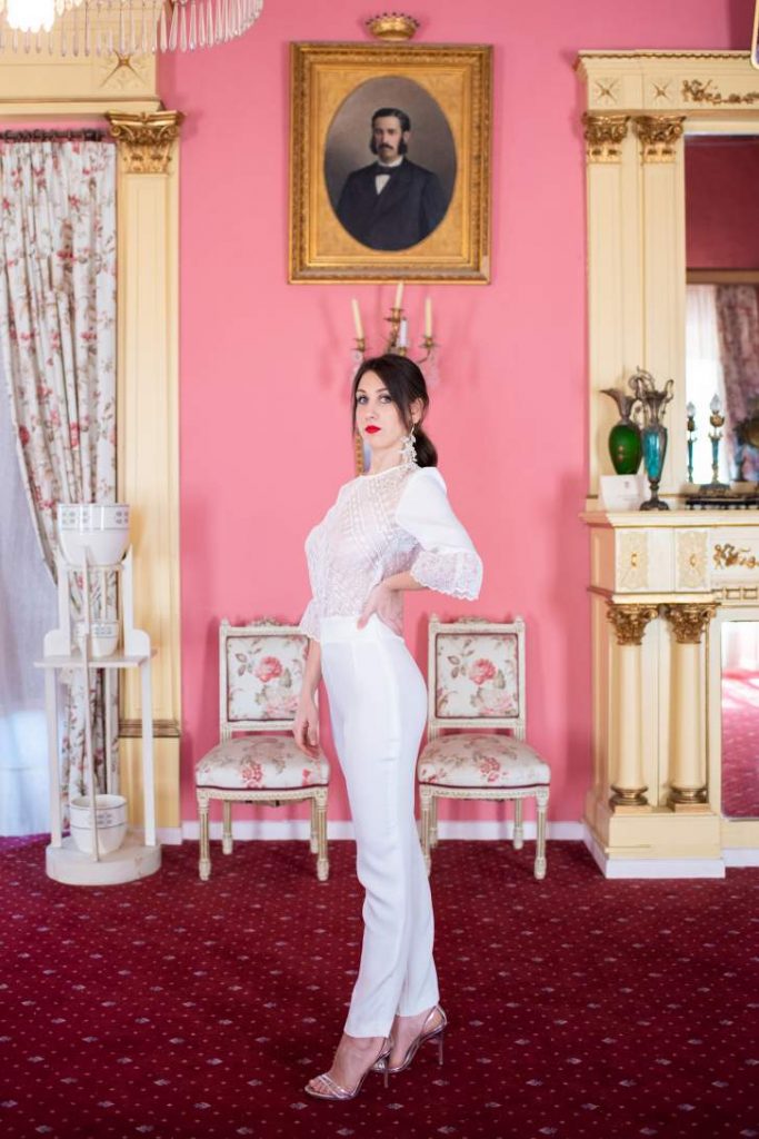 Conjunto de novia con pantalón